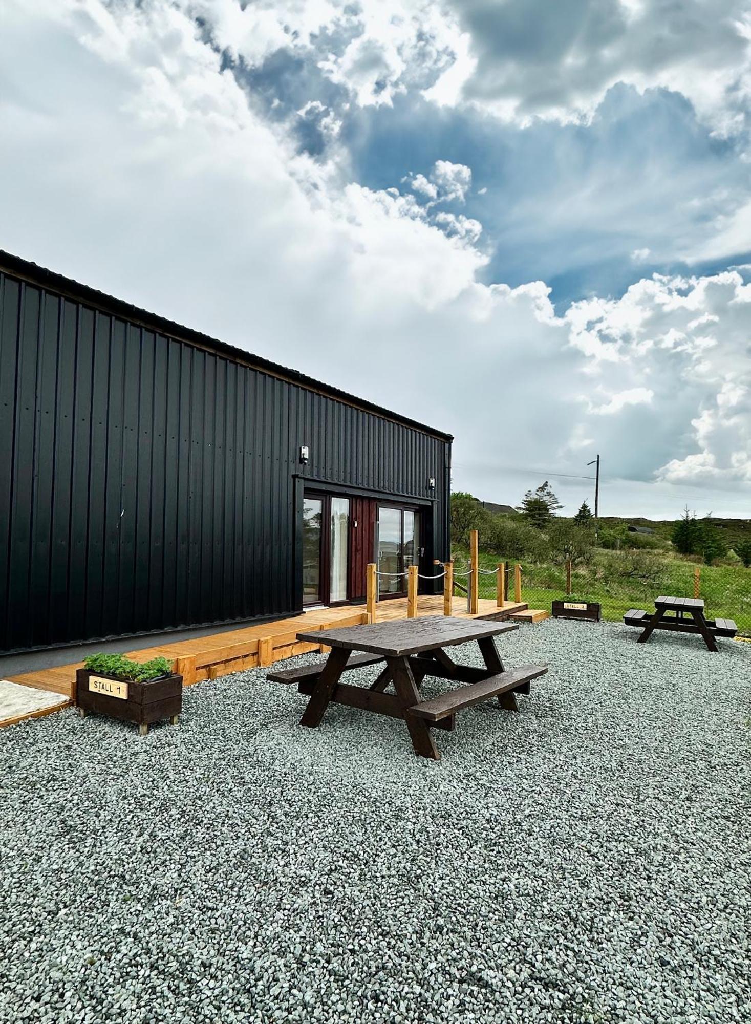 The Stalls, Glamping Units Glengrasco, Portree Apartman Borve  Kültér fotó